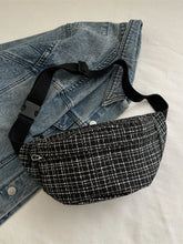 Load image into Gallery viewer, Crossbody Bag