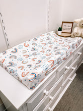 Load image into Gallery viewer, Bizzy Butter Bedding | Changing Pad