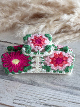 Load image into Gallery viewer, Flower Crochet Dark & Light Pink Hair Claw
