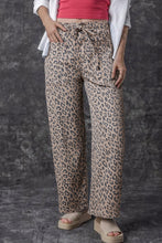 Load image into Gallery viewer, Leopard Print Wide Leg Jeans