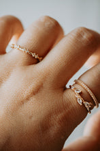 Load image into Gallery viewer, Zuri 3PC Champagne Gold Ring Set