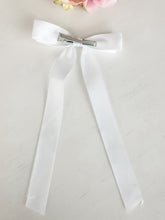 Load image into Gallery viewer, Classic Satin Bow With Clip "White"