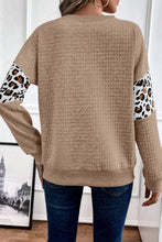 Load image into Gallery viewer, Leopard Sweatshirt