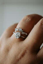 Load image into Gallery viewer, Raya 2PC Sterling Silver Ring Set