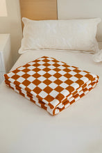 Load image into Gallery viewer, Checkered Throw Blanket