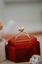 Load image into Gallery viewer, Helena 2PC Champagne Gold Ring Set