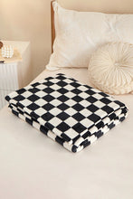 Load image into Gallery viewer, Checkered Throw Blanket