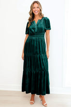 Load image into Gallery viewer, Similar to Princess Kate Middleton green velvet dress worn to festive occassions this holiday christmas season.