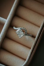 Load image into Gallery viewer, Astrid White Gemstone Sterling Silver Ring