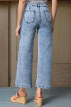 Load image into Gallery viewer, Stylish Crop Jeans in Plus Size Too