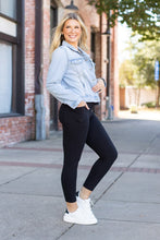 Load image into Gallery viewer, Ready to Ship | The Lana - 7/8 BLACK PETITE Leggings with Pockets