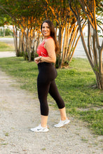 Load image into Gallery viewer, Ready to Ship | The Cassandra - Black CAPRI with POCKETS - Luxe Leggings by Julia Rose®