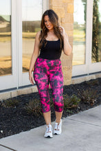 Load image into Gallery viewer, Ready to Ship | Pink and Black Tie Dye CAPRI with POCKETS - Luxe Leggings by Julia Rose®