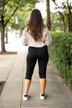 Load image into Gallery viewer, Julia Rose The Lillian sculpting crossover capri leggings high-waisted women’s capris