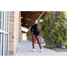 Load image into Gallery viewer, Julia Rose houndstooth full-length leggings, Women wearing houndstooth leggings high waisted
