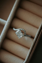 Load image into Gallery viewer, Astrid White Gemstone Sterling Silver Ring