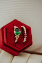 Load image into Gallery viewer, Alara Champagne Gold Ring Set
