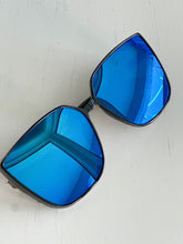 Load image into Gallery viewer, Cleo Cat Eye Sunglasses "Blue"