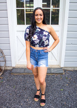 Load image into Gallery viewer, KADEN OFF THE SHOULDER