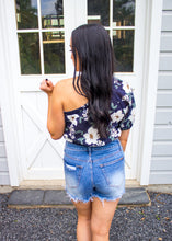 Load image into Gallery viewer, KADEN OFF THE SHOULDER