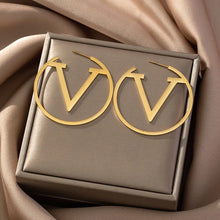 Load image into Gallery viewer, Charee "V" Gold Stud Earrings