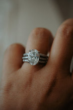 Load image into Gallery viewer, Hilda Oval Cut 3PC Ring Set