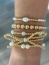 Load image into Gallery viewer, Becca Bow Bracelet Sets "Gold"