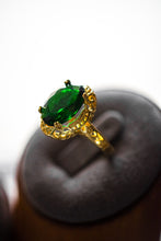 Load image into Gallery viewer, Sophia Emerald Oval Cut Gold Ring