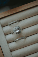 Load image into Gallery viewer, Subtle Gleam 3Pc Silver Ring Set
