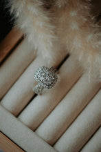 Load image into Gallery viewer, Quiet Elegance Silver Ring