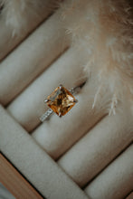 Load image into Gallery viewer, Gentle Aura Silver Ring