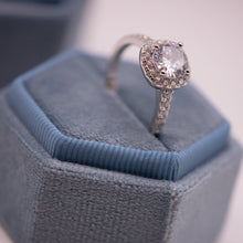 Load image into Gallery viewer, The Chandler Ring