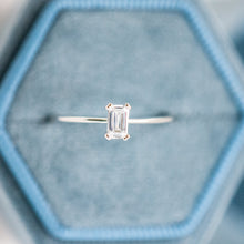 Load image into Gallery viewer, The Miranda Ring