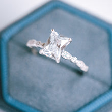 Load image into Gallery viewer, The Emilia Ring