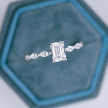 Load image into Gallery viewer, The Charlotte Ring