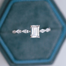 Load image into Gallery viewer, The Charlotte Ring
