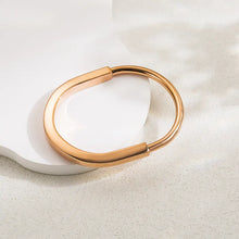 Load image into Gallery viewer, Dane Oval Buckle Bangle