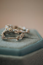 Load image into Gallery viewer, Florabel Daisy Silver Hoop Earrings