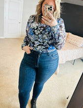 Load image into Gallery viewer, Floral Print Mesh Top