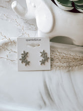 Load image into Gallery viewer, Floral Cubic Zircon Stud Earrings