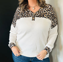 Load image into Gallery viewer, White Leopard Waffle Knit Top