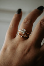 Load image into Gallery viewer, Raya 2PC Champagne Gold Ring Set