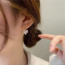 Load image into Gallery viewer, Sophie Open Gold Heart Dangling Earrings