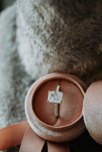 Load image into Gallery viewer, Fall In Love Emerald Cubic Zirconia Stone Sterling Silver Ring Rhodium Plating