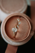 Load image into Gallery viewer, Raya 2PC Champagne Gold Ring Set