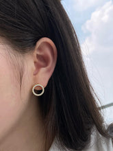 Load image into Gallery viewer, Round Cubic Zircon Stud Earrings