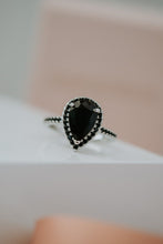 Load image into Gallery viewer, Celestine Black Heart Sterling Silver Ring
