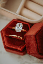 Load image into Gallery viewer, Robyn 2PC Champagne Gold Ring Set