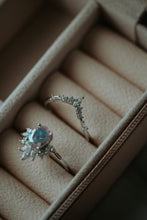 Load image into Gallery viewer, Giselle Mixed Moonstone Oval 2PC Ring Set