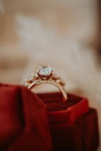 Load image into Gallery viewer, Estelle 2PC Champagne Gold Ring Set